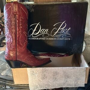 Brand new never worn still with tags Dan Post handcrafted cowboy boots 7 1/2